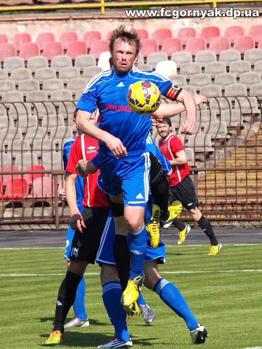 1428777031_gorn-sumy-0-2-1liga-21tur-11-4-15-28