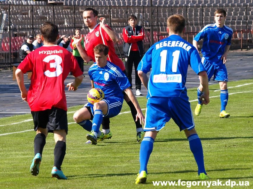 1428776995_gorn-sumy-0-2-1liga-21tur-11-4-15-49