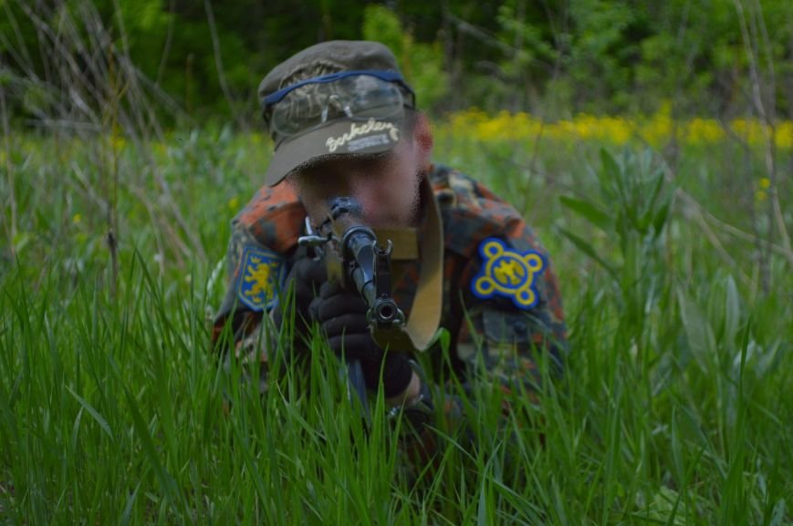 В Кривом Роге активисты изучали диверсионную работу разведывательных групп на вражеской территории (ФОТО) (фото) - фото 1