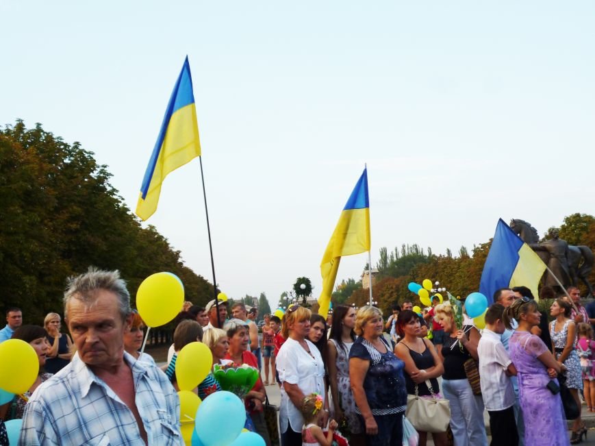 Кривой Рог встретил 144 демобилизованный бойцов, вернувшихся из зоны АТО (ФОТО) (фото) - фото 1