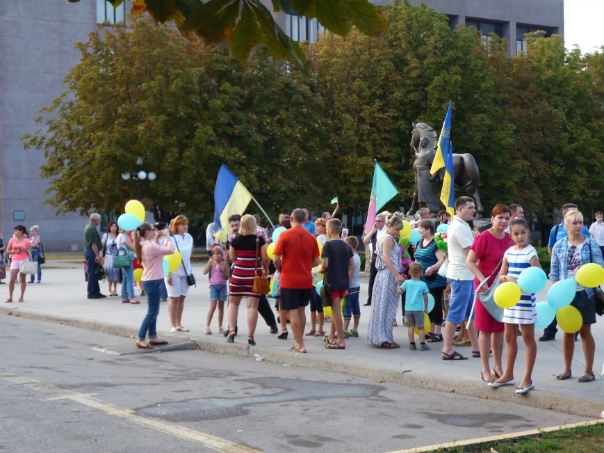 Кривой Рог встретил 144 демобилизованный бойцов, вернувшихся из зоны АТО (ФОТО) (фото) - фото 1