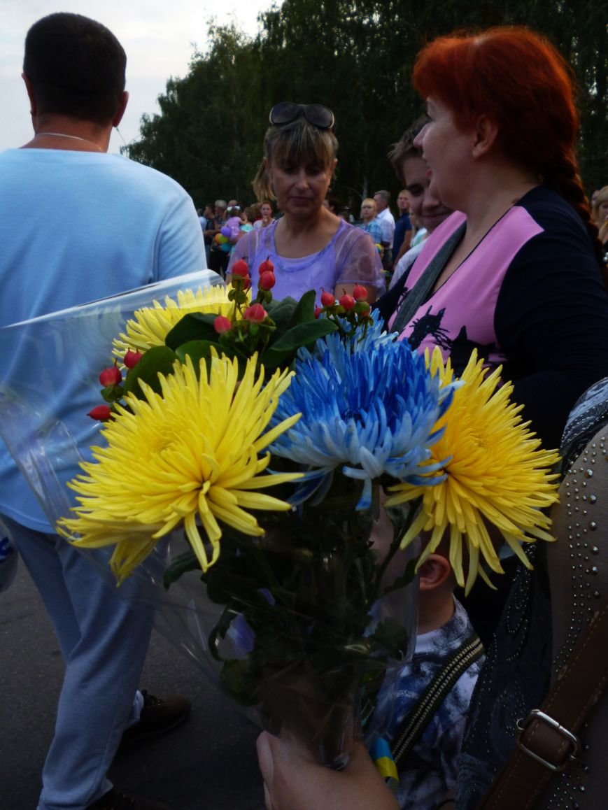 Кривой Рог встретил 144 демобилизованный бойцов, вернувшихся из зоны АТО (ФОТО) (фото) - фото 1