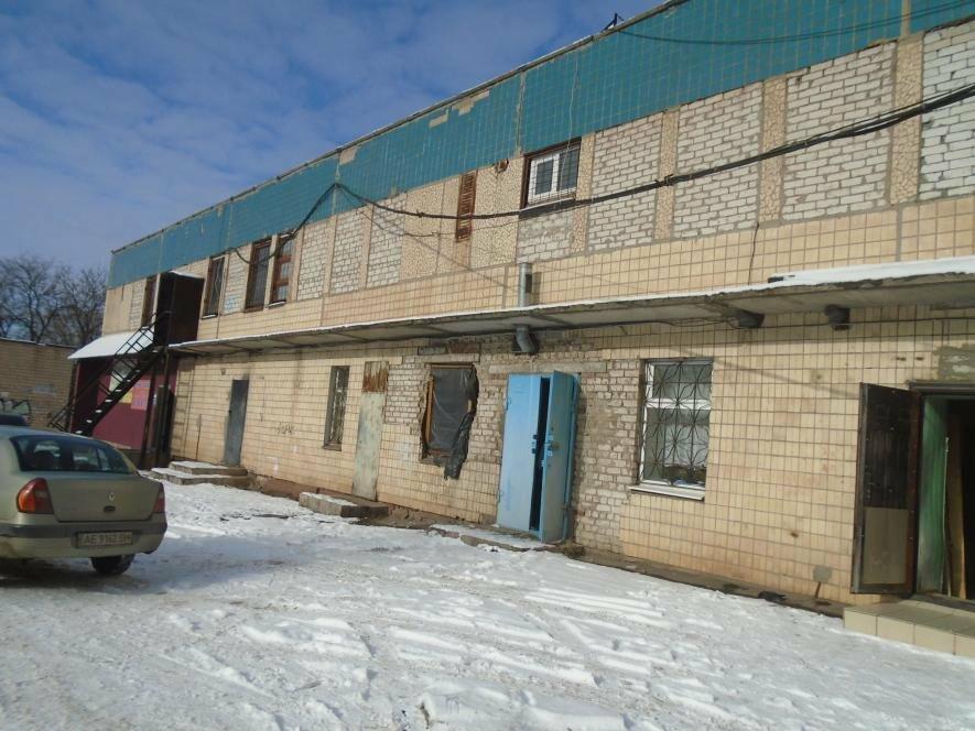 В Кривом Роге сдают в аренду нежилое помещение, встроенное в 1 этаж ...