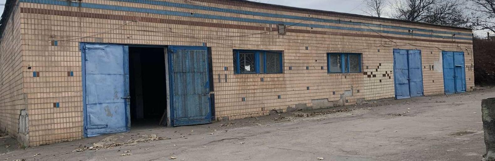 У Кривому Розі здають в оренду комунальне майно - окремо розташовану будівлю господарського блоку, - ФОТО 