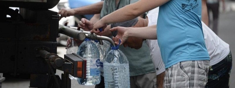 Через пошкодження водогону тимчасово припинено водопостачання у двох районах Кривого Рогу. Воду підвозять автоцистерни, - АДРЕСИ
