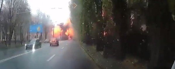 Як терористи хочуть миру: Володимир Зеленський виклав відео вибуху у Дніпрі, - ВІДЕО