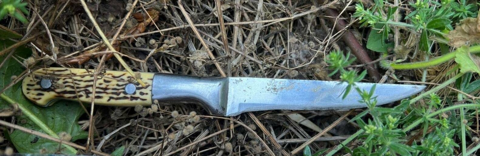 У Кривому Розі поліція затримала раніше судимого чоловіка, який на зупинці пограбував жінку, - ФОТО