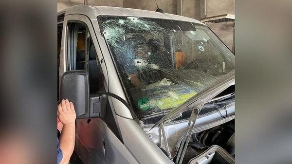 російські війська обстріляли автомобіль криворізьких волонтерів на деокупованій частині Херсонської області, - ФОТО