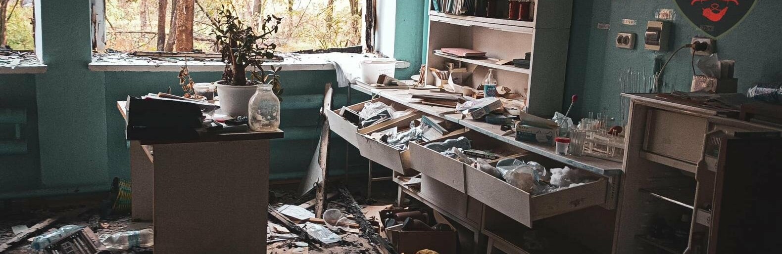 Військовослужбовці Криворізької окремої бригади тероборони фіксують воєнні злочини росіян, - ФОТО