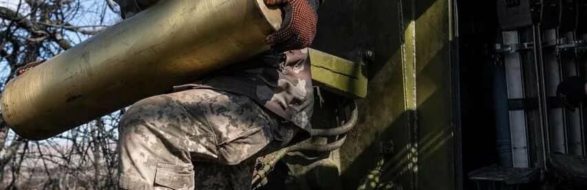 Противник надалі зосереджує основні зусилля на веденні наступальних дій на 4 напрямках, - Генштаб