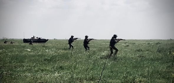 Підрозділи ракетних військ і артилерії уразили, 3 райони зосередження озброєння та військової техніки, зенітний ракетний комплекс С-300 та зенітний ракетний комплекс Тор, - Генштаб 