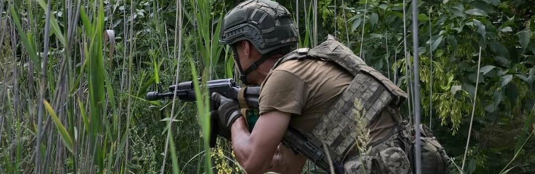 Підрозділи ракетних військ і артилерії протягом доби уразили пункт управління, 3 райони зосередження живої сили, озброєння та військової техніки, склад боєприпасів, 7 артилерійських засобів на вогневих позиціях, - Генштаб 