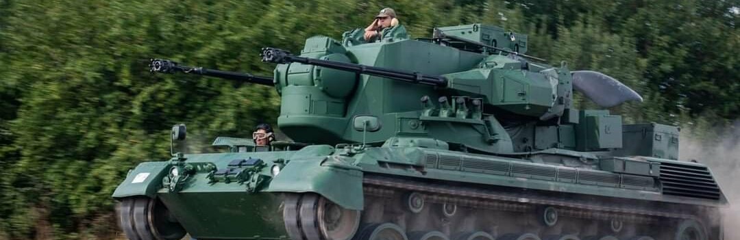 Підрозділами ракетних військ та артилерії уражено 1 склад боєприпасів, 6 артилерійських засобів, 2 пункти управління, 2 зенітно-ракетних комплекси противника,- Генштаб ЗСУ