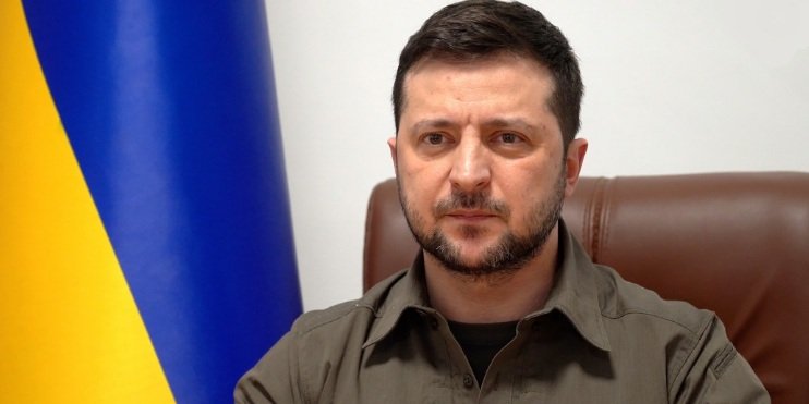 Зеленський позбавив громадянства ще низку осіб через російський паспорт