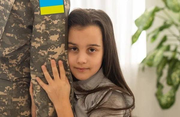 Як підтримати дитину, батьки якої на фронті