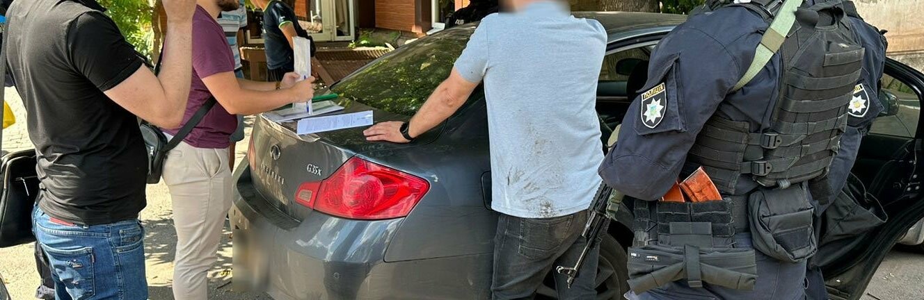 У Кривому Розі викрили організаторів сексуальних послуг, затримано сутенера, - ФОТО