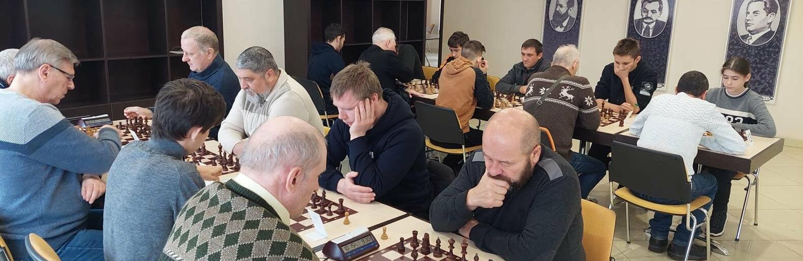 У Кривому Розі провели чемпіонат міста зі швидких шахів, - ФОТО
