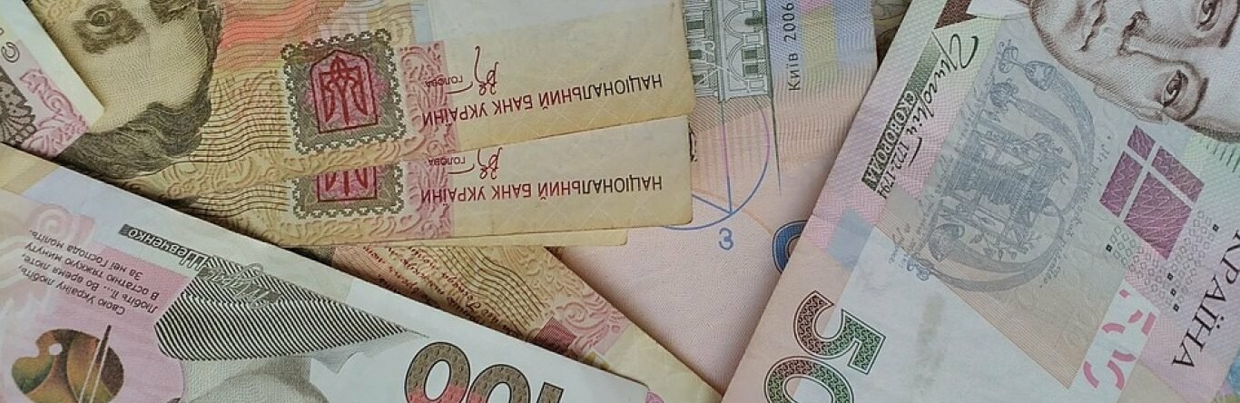 Уряд планує підняти зарплату вчителям у 2024 році