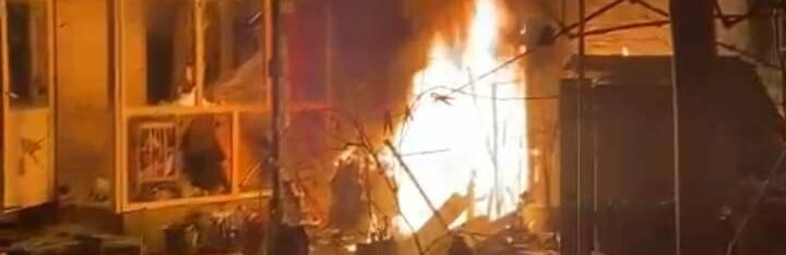 Нічні артилерійські обстріли житлових кварталів Нікополя: поліція документує наслідки ворожих ударів, - ФОТО 