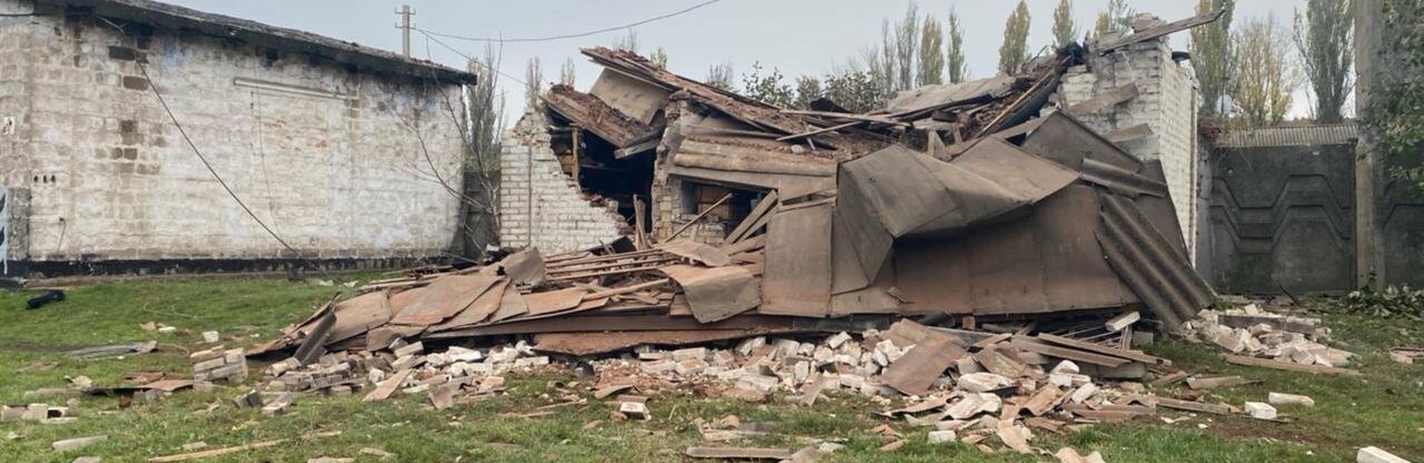 Внаслідок обстрілів Нікопольського району поранена дитина: поліція документує наслідки обстрілів армією рф