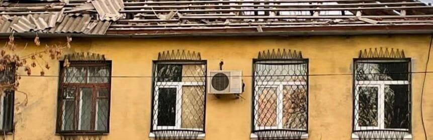 Під обстрілами російських військових опинилися Мирівська громада та місто Нікополь: поліція документує наслідки влучань, - ФОТО