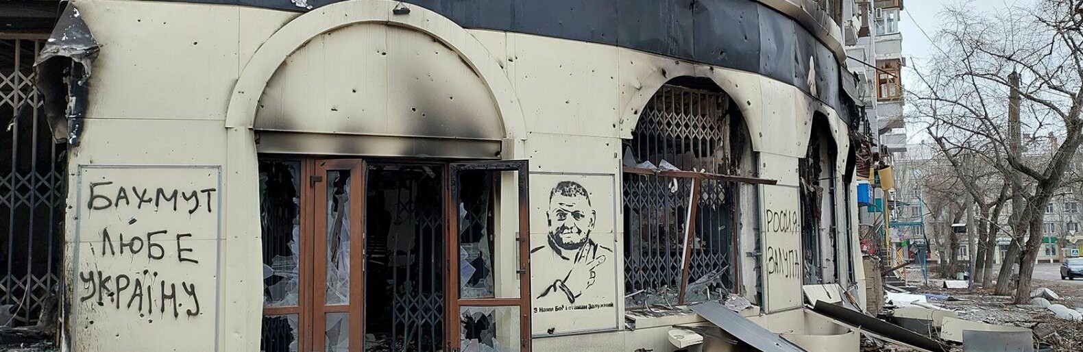 ГУР МО:  ворог продовжує робити міцні атаки і по Вугледару, і по Бахмуту, розуміючи, що наступ українських сил неминучий, намагаючись його збити певним чином