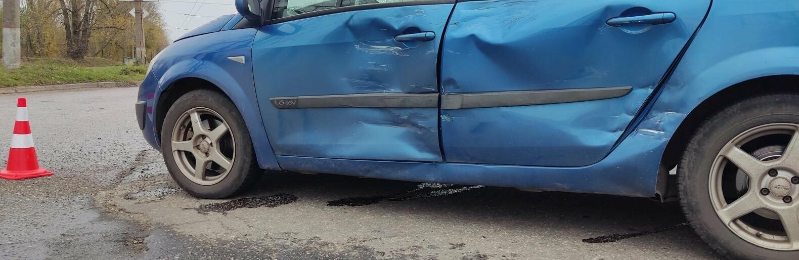 У Кривому Розі зіштовхнулися Renault та Chevrolet: постраждала мати з дитиною, - ФОТО