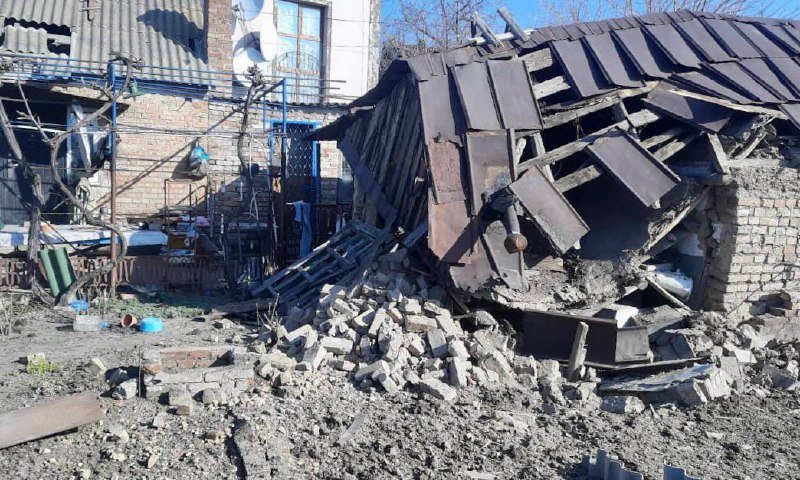 Вдень російські окупаційні війська з важкої артилерії обстріляли Нікополь, - ФОТО