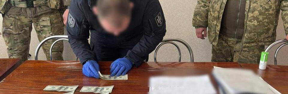 Правоохоронці викрили злочинну групу, яка за грошову винагороду сприяла ухиленню від мобілізації