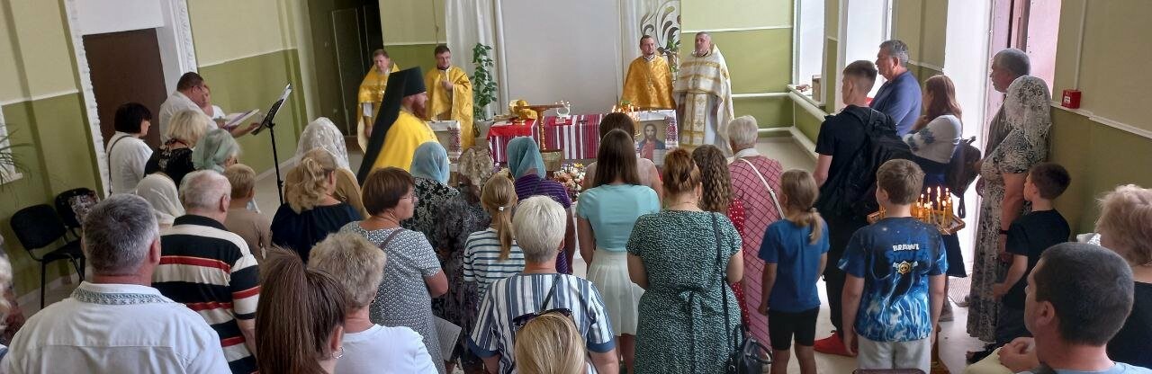 Покровитель військових і медиків: на Криворіжжі громада, котра оголосила про перехід до ПЦУ, вшанувала святого Пантелеймона, - ФОТО, ВІДЕО