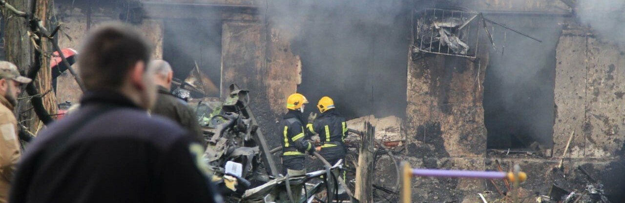 У Кривому Розі розгорнуть штаб поруч з будинком, який постраждав від ракетного удару