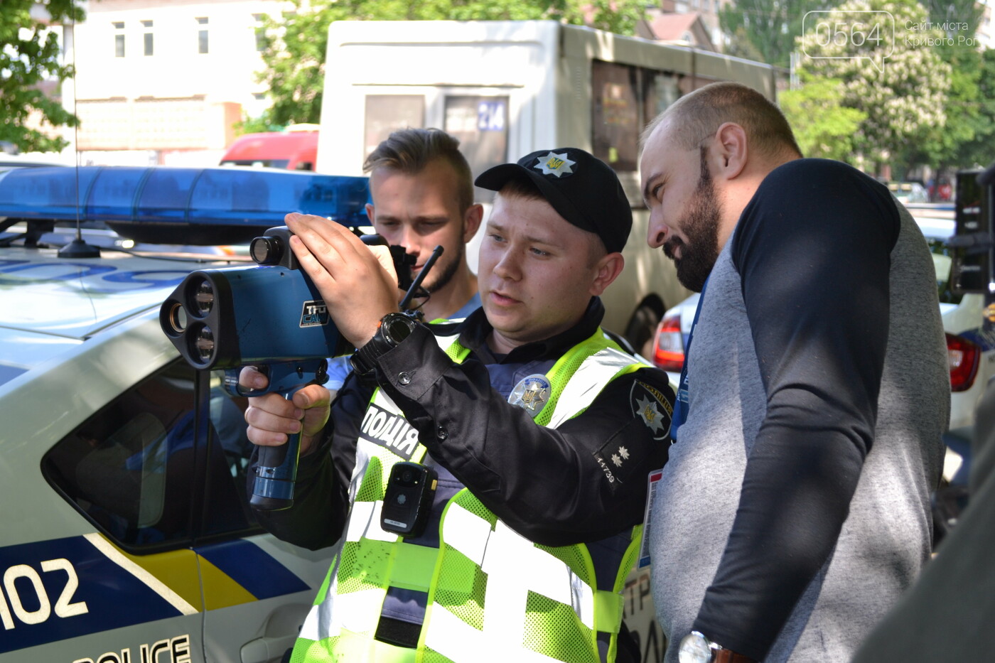 Криворожские полицейские с помощью радаров TruCam за 300 ме..., фото-3 Криворожские полицейские с помощью радаров TruCam за 300 метров смогут зафиксировать и авто и водителя, - ФОТО, ВИДЕО, фото-3