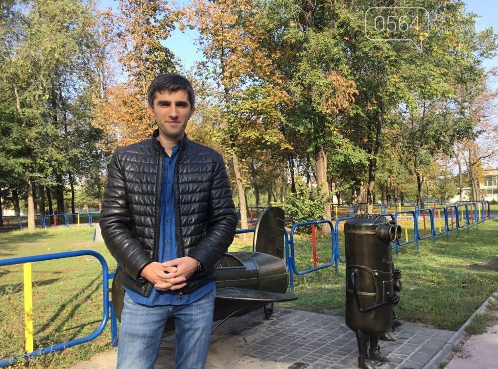 "Коли хочу відпочити, подумати, розпалюю горнило і беру до..., фото-1 "Коли хочу відпочити, подумати, розпалюю горнило і беру до рук молота", - 33-річний Антон Олійник готовий допомогти землякам змінювати рідн..., фото-1