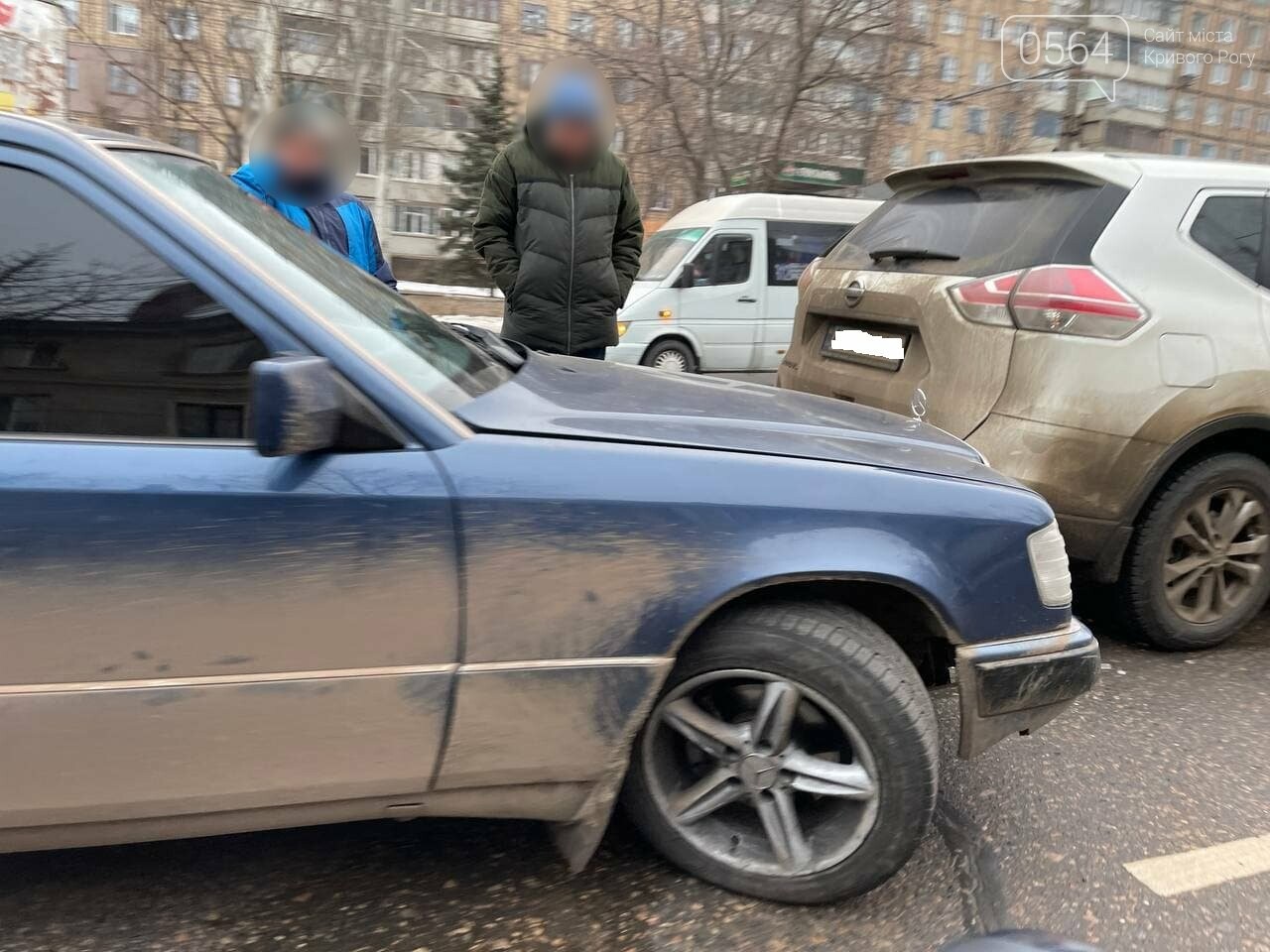 В Кривом Роге Mercedes врезался в Nissan, - ФОТО , фото-6