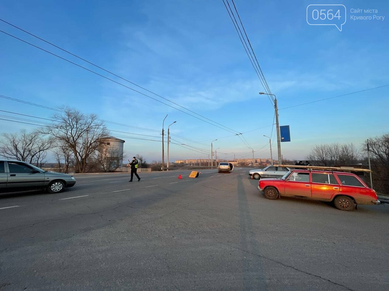 В Кривом Роге при въезде на дамбу произошла авария, - ФОТО , фото-3