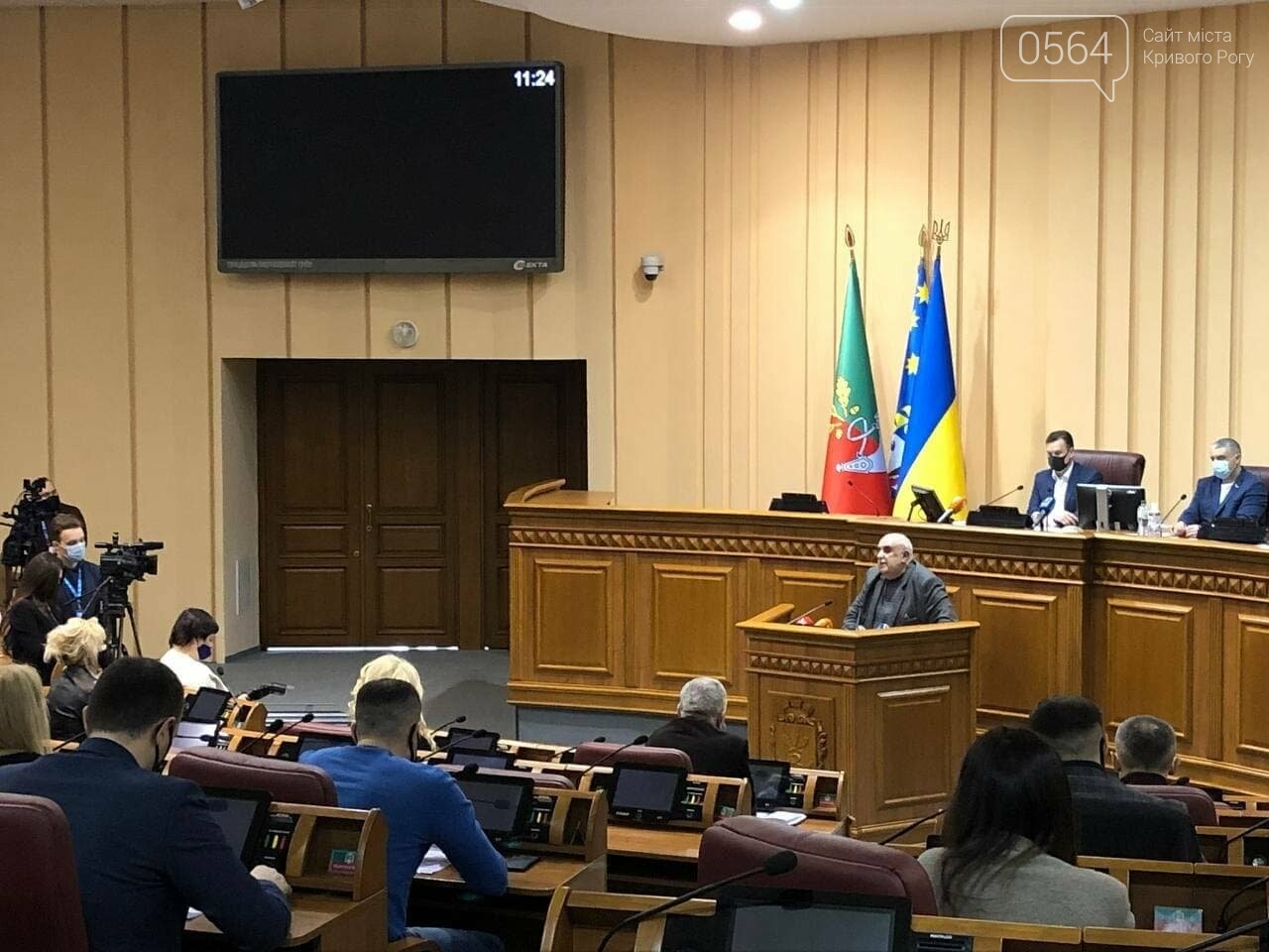 Депутаты единогласно поддержали петицию криворожанки о недопущении закрытия 2 детской больницы, - ФОТО, ВИДЕО , фото-7