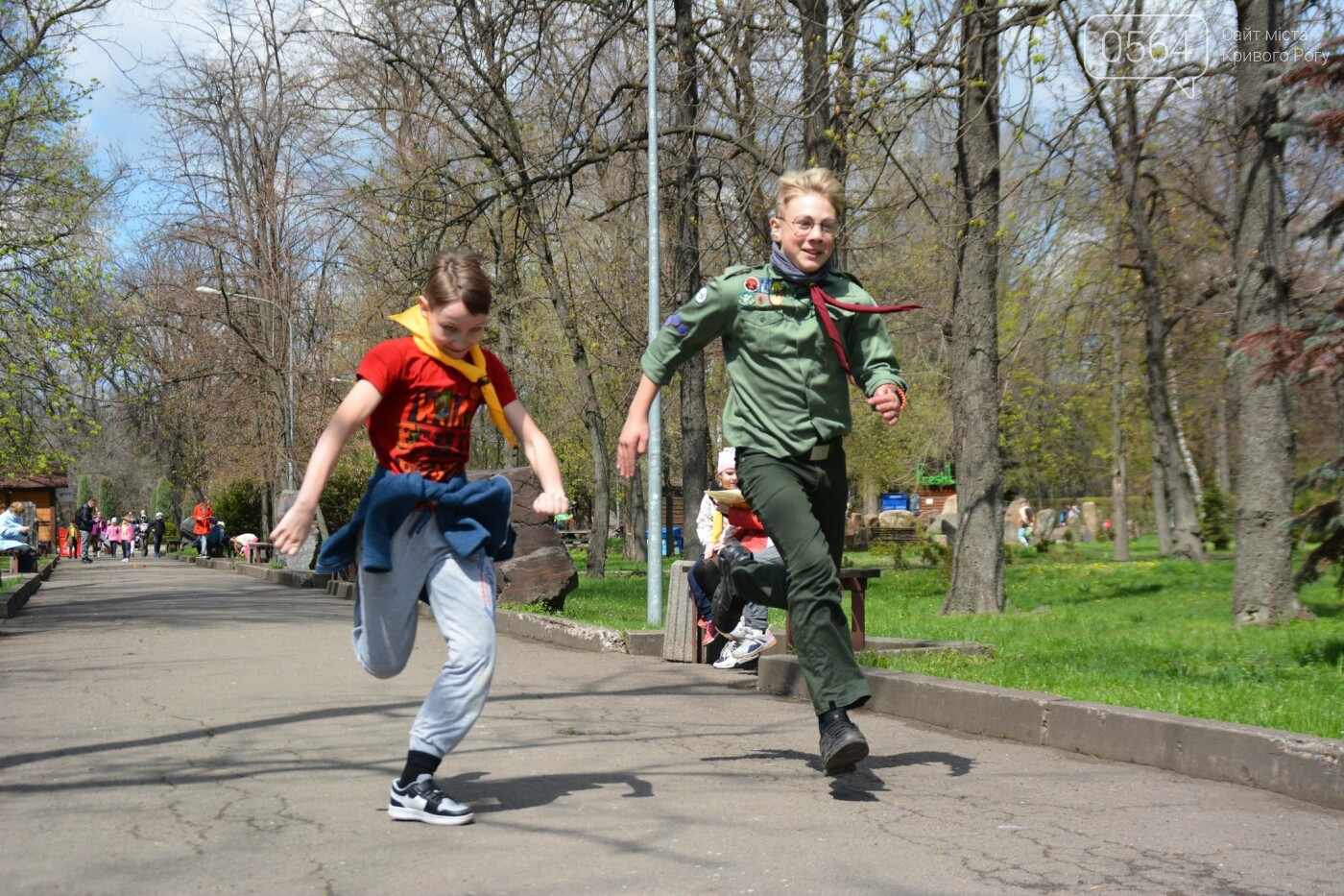 "Готуйсь!": у Кривому Розі пластуни приймали до гурту новаків та змагалися у рамках спартакіади, - ФОТО, ВІДЕО, фото-1