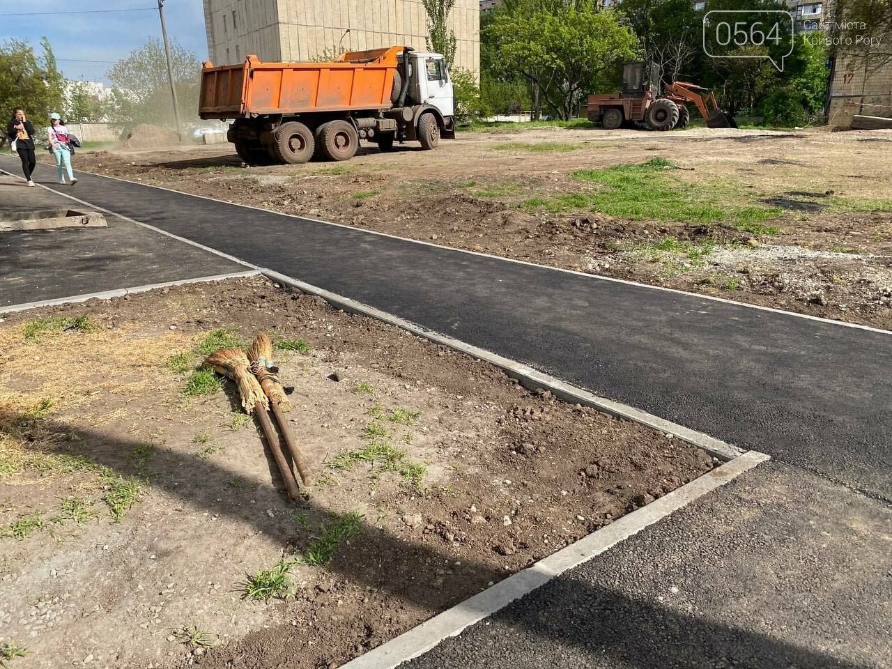 Детские площадки и новый асфальт: что сделано в криворожских дворах в рамках проекта благоустройства Заречного, - ФОТО , фото-17