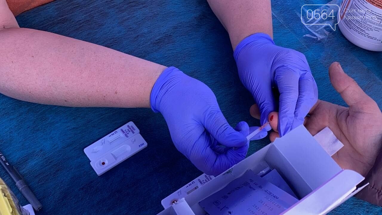 Криворожан бесплатно, быстро и анонимно проверяли на ВИЧ и гепатит С, - ФОТО, ВИДЕО , фото-9