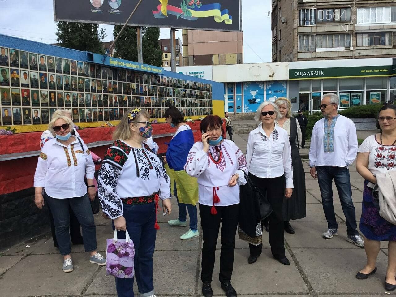 Криворожане в вышиванках пройдут по центральному проспекту города и исполнят народную песню, - ФОТО, ВИДЕО, фото-4