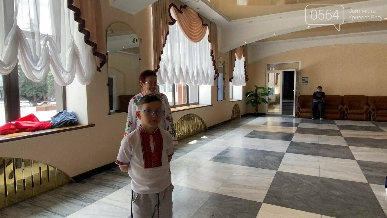 Криворожане создавали "Вышиванку Покровского района", - ФОТО, ВИДЕО , фото-12