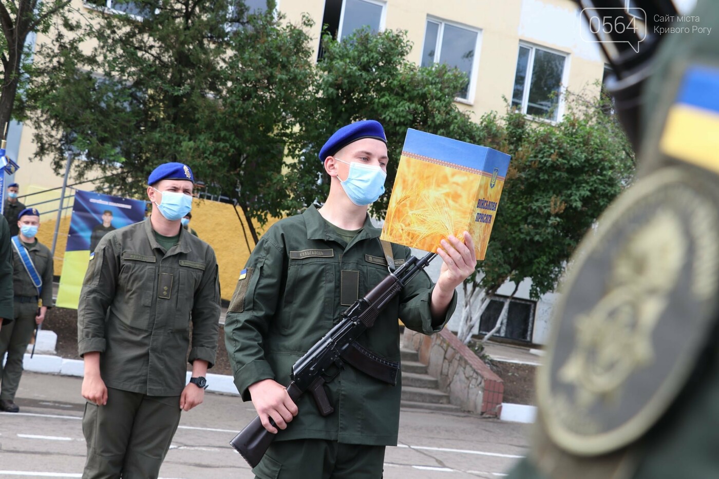 В Кривом Роге 20 призывников присягнули на верность украинскому народу, - ФОТО, ВИДЕО , фото-4