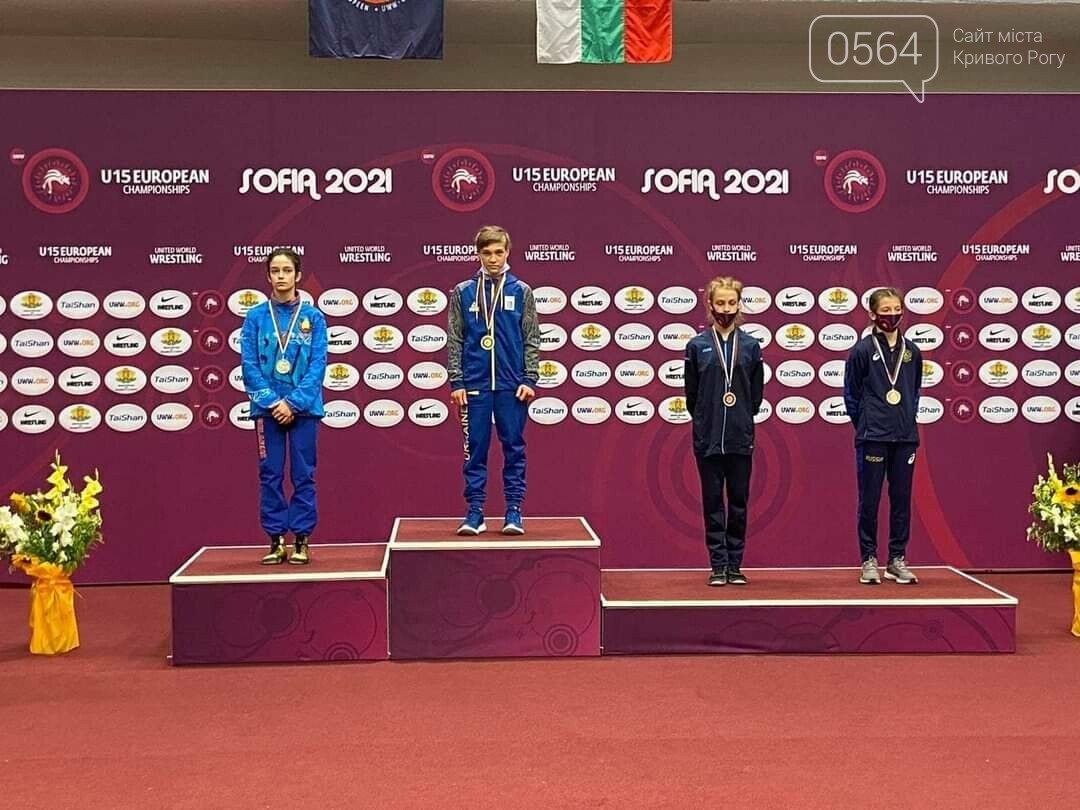 Юная криворожская спортсменка завоевала "золото" на чемпионате Европы по вольной борьбе, - ФОТО , фото-3
