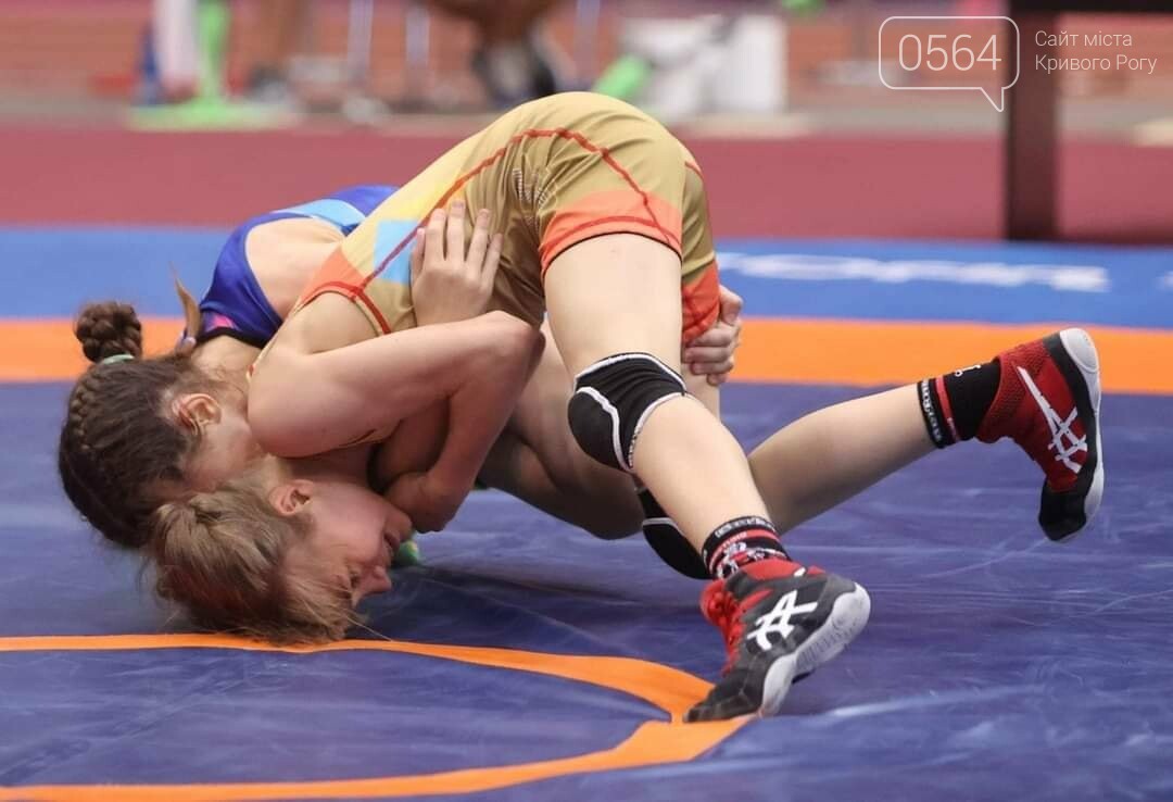 Юная криворожская спортсменка завоевала "золото" на чемпионате Европы по вольной борьбе, - ФОТО , фото-8