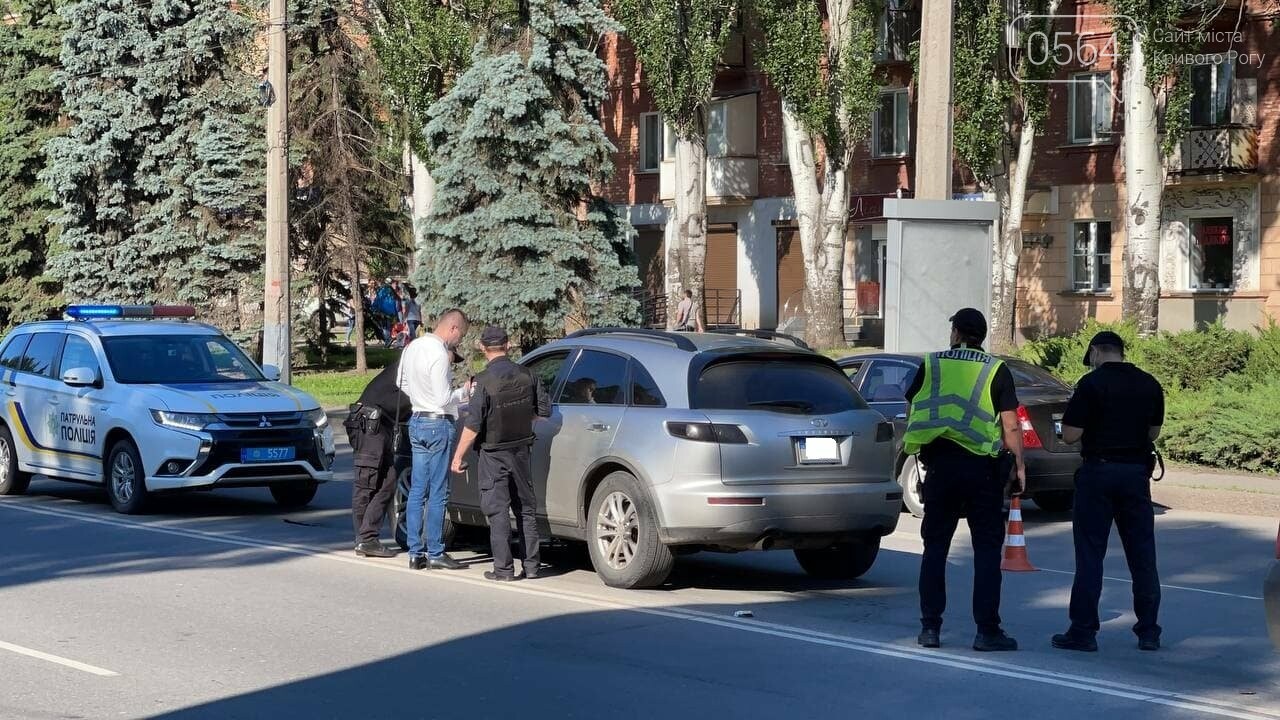 Криворожанин на машине, которая числится в угоне, попал в 2 ДТП и пытался скрыться, - ФОТО, фото-4
