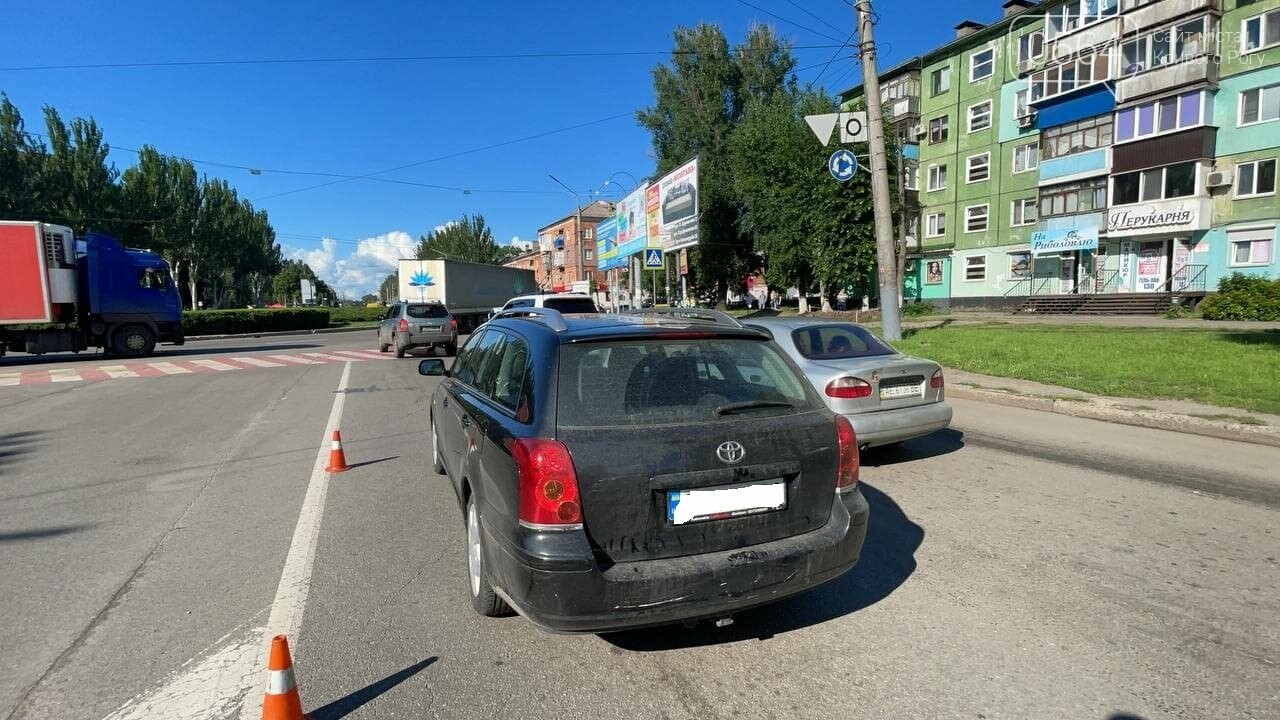 Криворожанин на машине, которая числится в угоне, попал в 2 ДТП и пытался скрыться, - ФОТО, фото-6