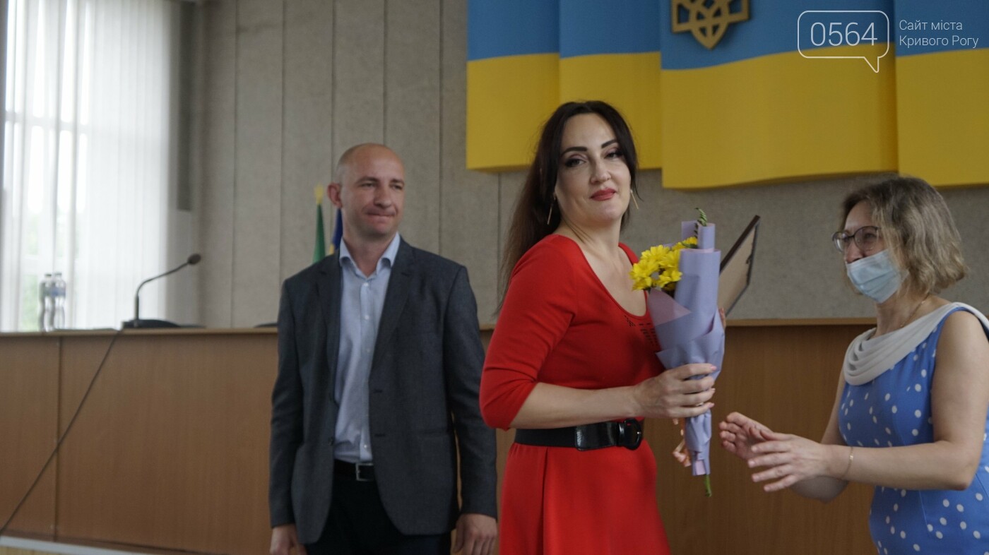 В Кривом Роге по случаю Дня медработника вручили грамоты и медали, - ФОТО, ВИДЕО , фото-29