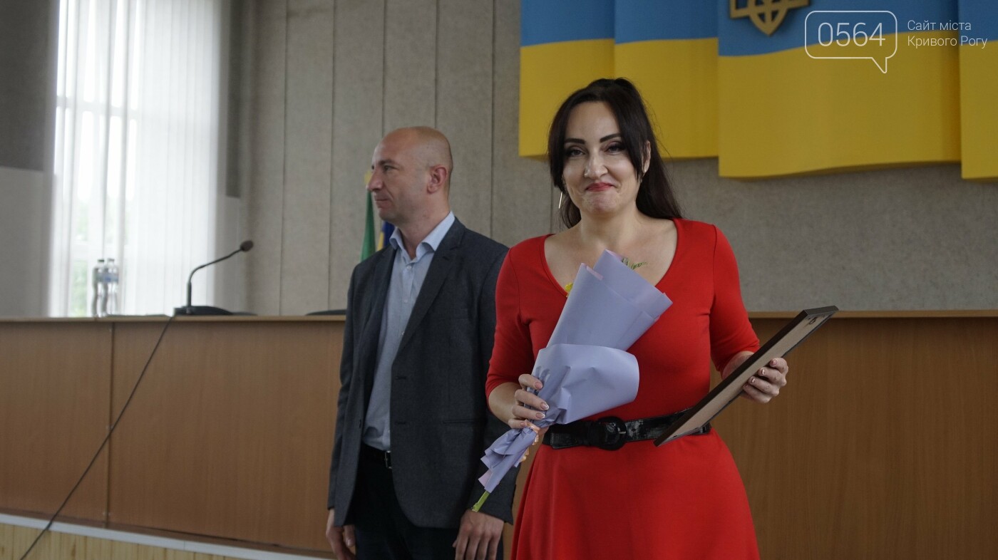 В Кривом Роге по случаю Дня медработника вручили грамоты и медали, - ФОТО, ВИДЕО , фото-30