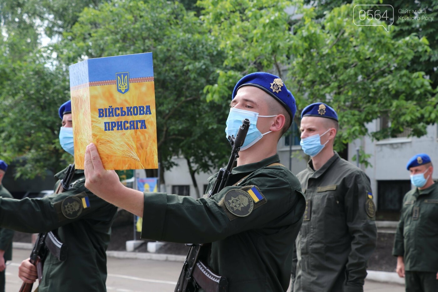 В Кривом Роге 70 военнослужащих присягнули на верность украинскому народу, - ФОТО, фото-3