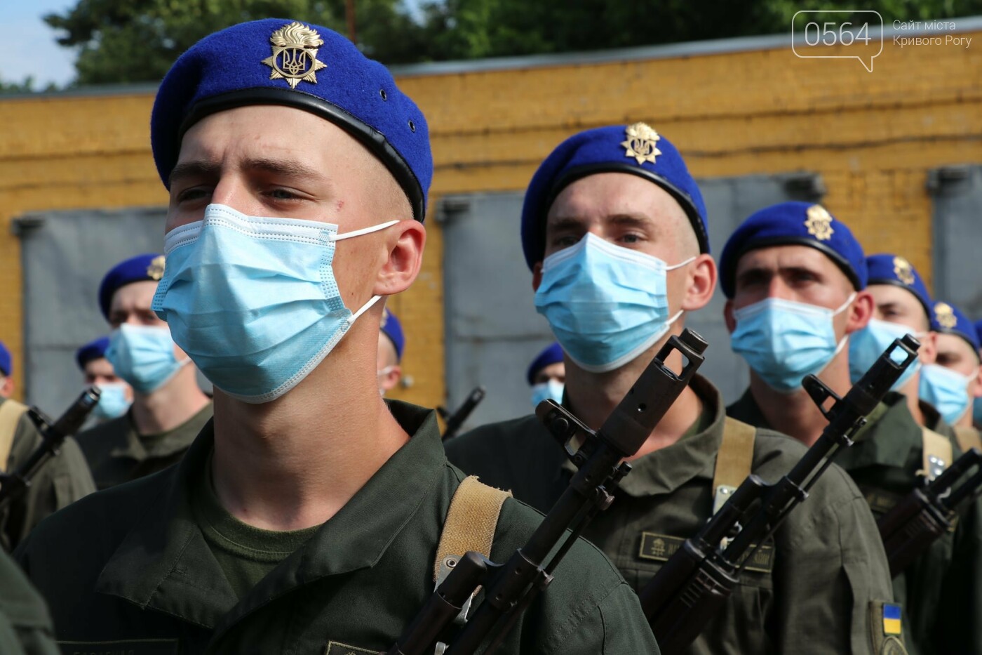 В Кривом Роге 70 военнослужащих присягнули на верность украинскому народу, - ФОТО, фото-23